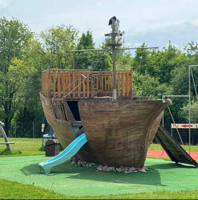 Pirate ship - Zveropark