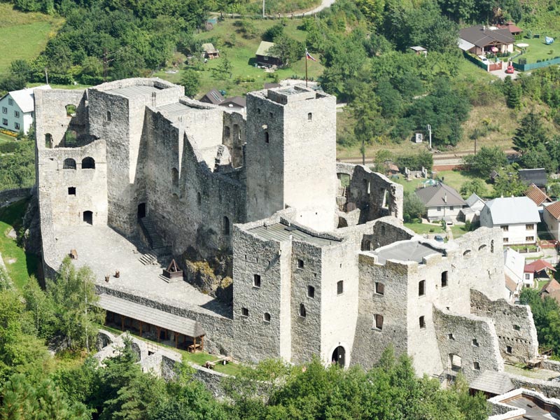 Strečno Castle