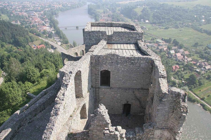 Strečno Castle