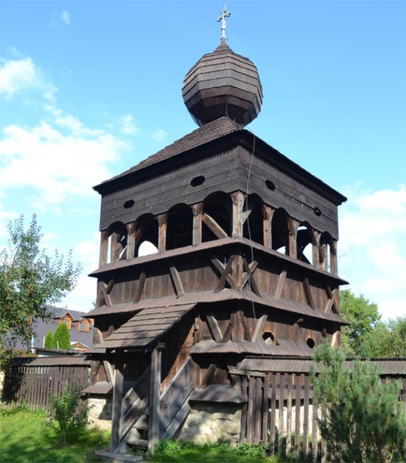 Wooden baroque bell-house in Hronsek
